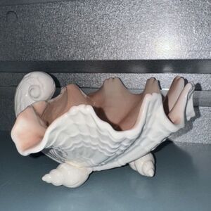 Vintage Fitz & Floyd Seashell Clam Bowl Dish w/ Tulip Shell Feet Coastal Decor